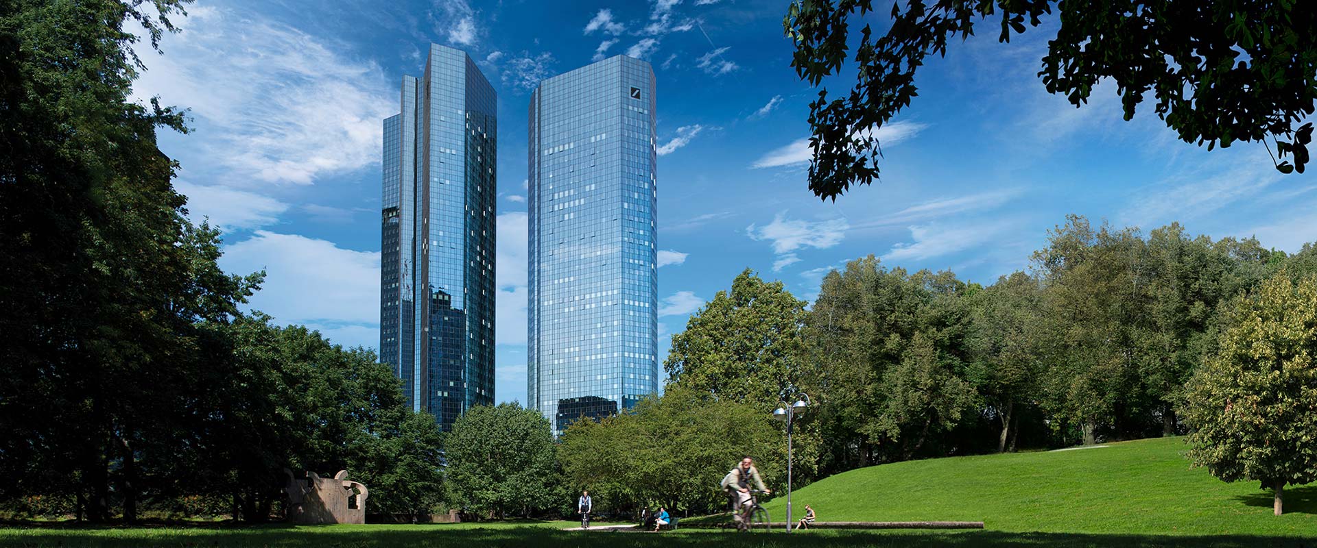 A Deutsche Bank ikertornyai